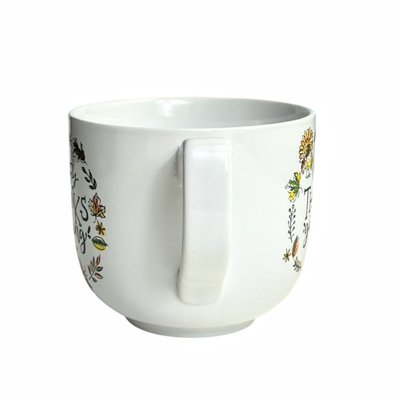 New Large White Stoneware Happy Thanksgiving Mug - Picture 7 of 11